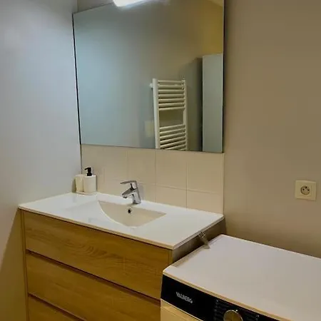 Charmant Studio Apartment